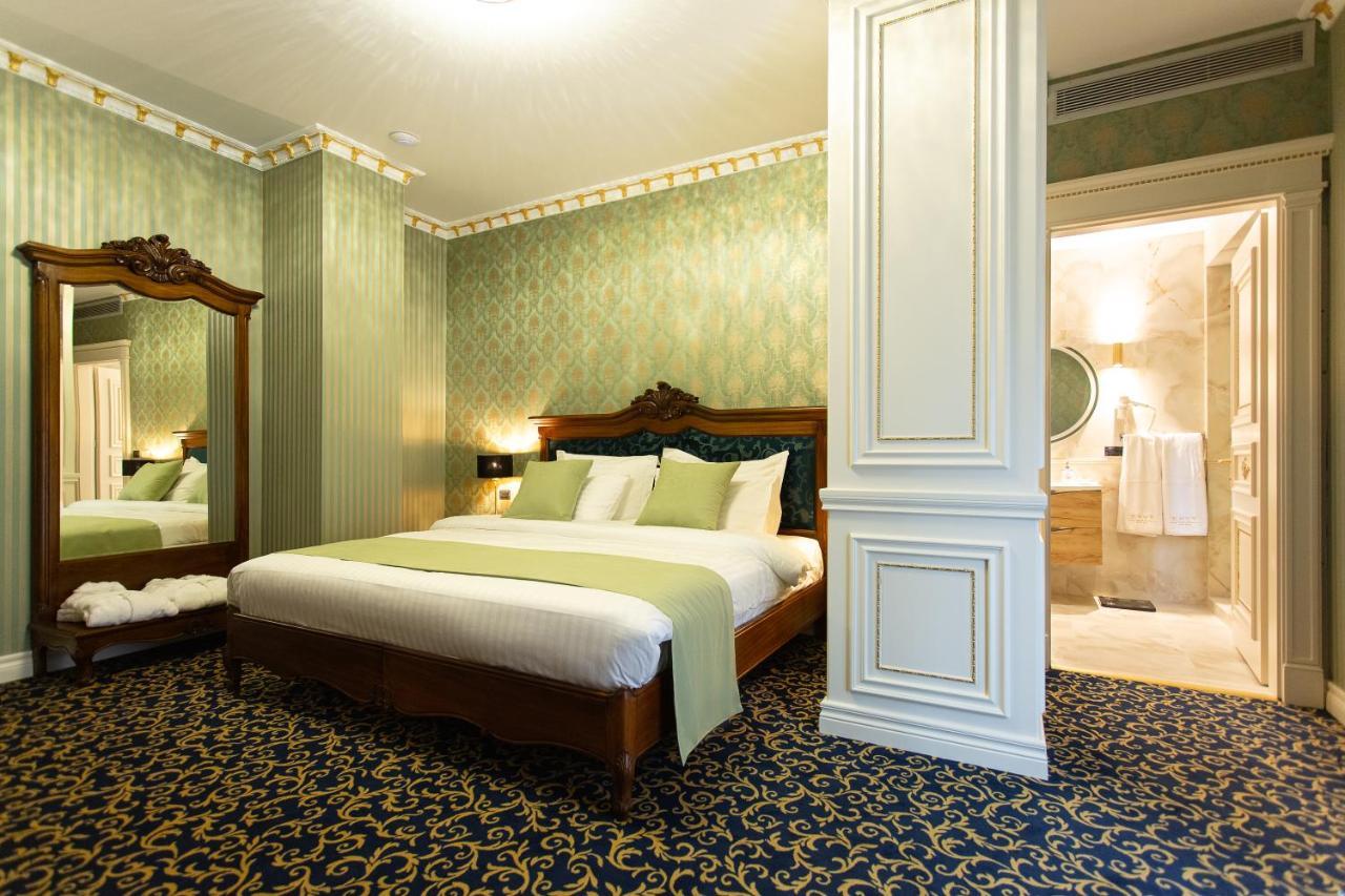 Envy Hotel Durrës Buitenkant foto