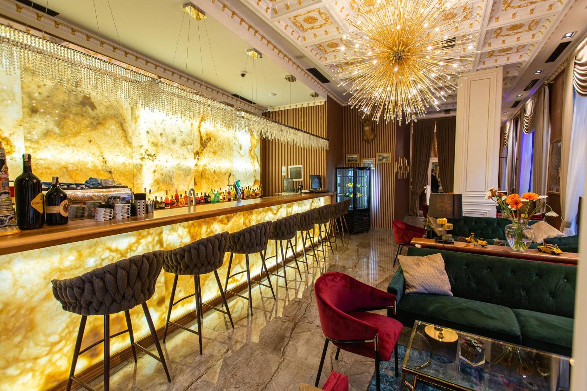 Envy Hotel Durrës Buitenkant foto