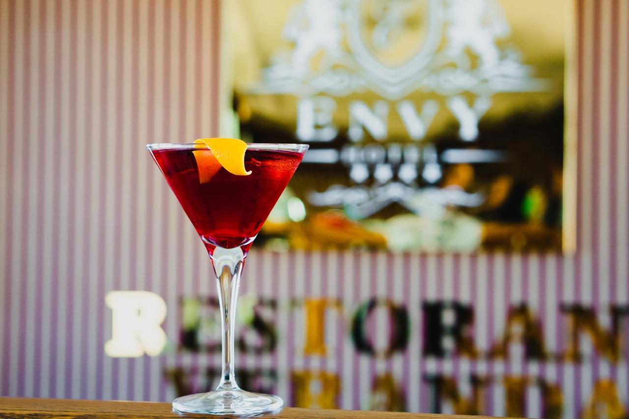 Envy Hotel Durrës Buitenkant foto