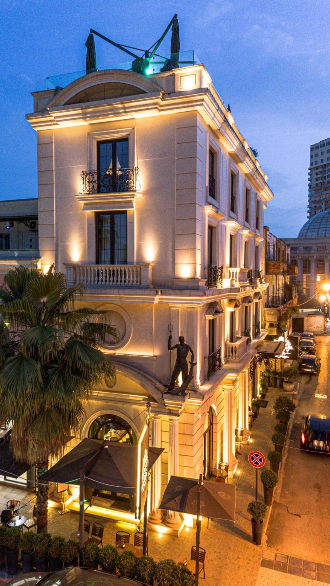 Envy Hotel Durrës Buitenkant foto