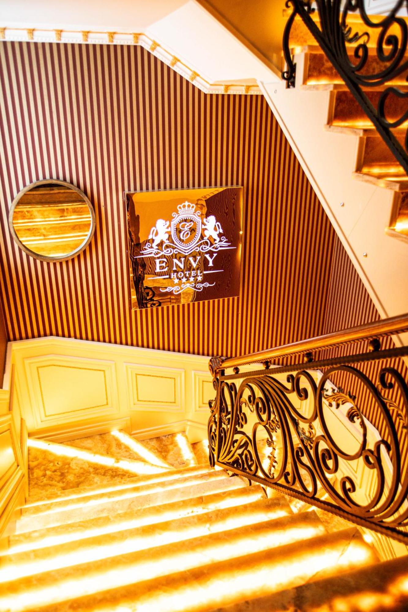 Envy Hotel Durrës Buitenkant foto